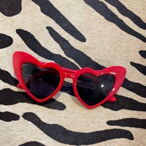 loulou heart sunglasses